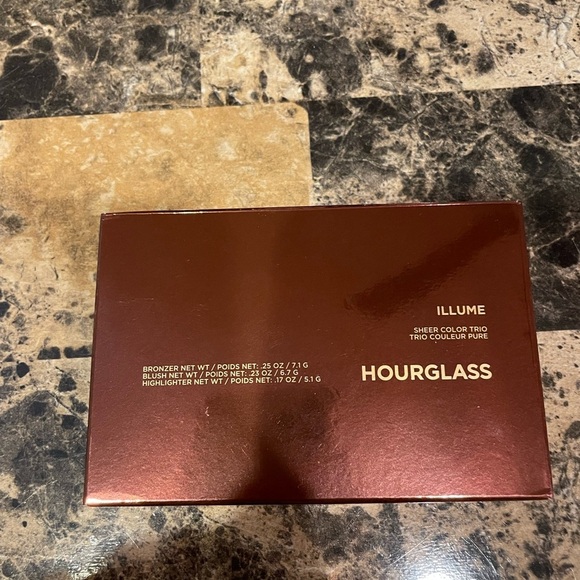 Hourglass Makeup Illume Sheer Color Trio w/ Cream Bronzer, Blush & Highlighter - Picture 4 of 9